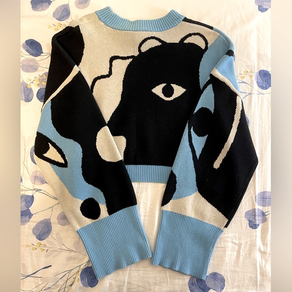 Monki Abstract Blue Cropped Sweater - Picture 2 of 3